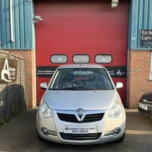 2013 Vauxhall Agila 1.2i 16v 5-door Automatic Hatchback - Image 3