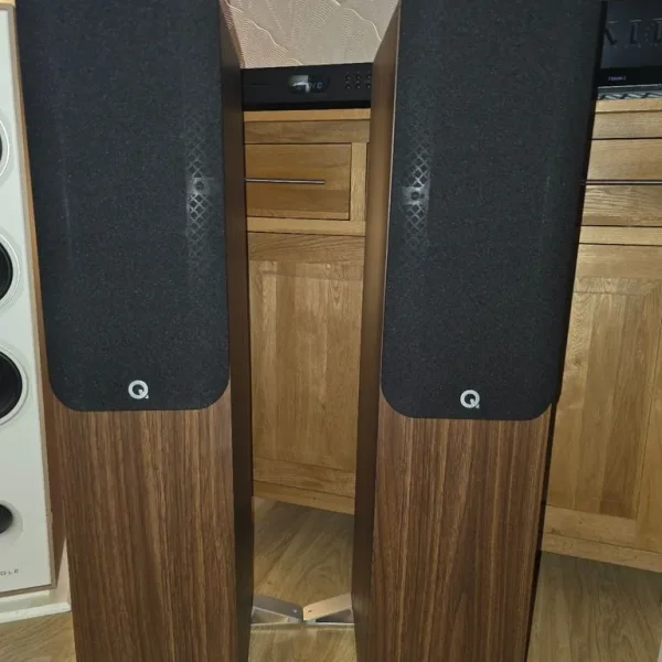 SPEAKERS