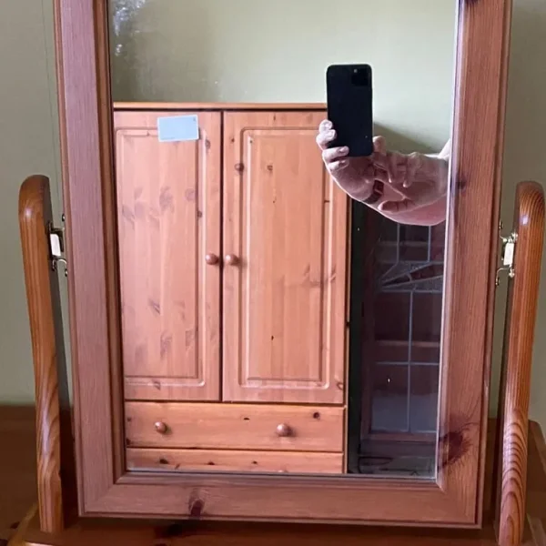 Pine mirror with adjustable stand