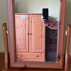 Pine mirror with adjustable stand