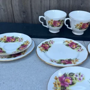 Vintage Gainsborough Bone China dinner set x18 - Image 3