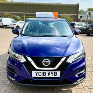 2018 Nissan Qashqai 1.2 DIG-T Acenta Euro 6 (s/s) 5-door hatchback petrol manual - Image 2