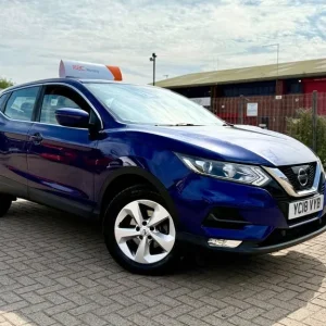 2018 Nissan Qashqai 1.2 DIG-T Acenta Euro 6 (s/s) 5-door hatchback petrol manual - Image 6