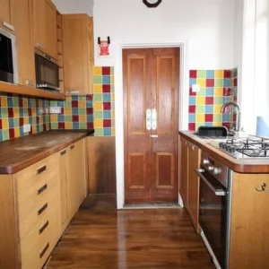 3 Bedroom Terraced House With Kitchen, Lounge, and Bathrooms - Image 3