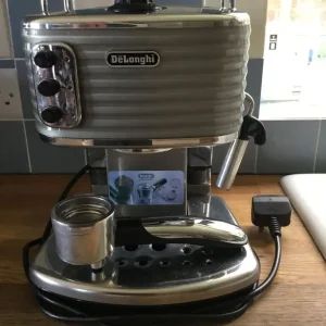 De Longhi coffee machine