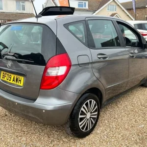 2009 Mercedes-Benz A-Class 1.5 A150 Classic SE Hatchback - Image 3