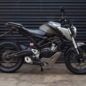 Honda CB125R Black - Image 2