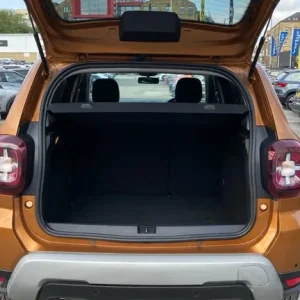 2019 Dacia Duster 1.6 SCe Prestige 5-door Petrol Estate Manual - Image 4