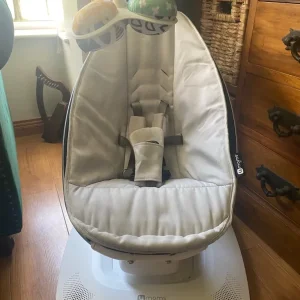 4MOMS mamaroo baby swing