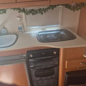 Bailey Ranger 440/4 lightweight caravan - Image 8