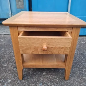 Oak bedside table - Image 3