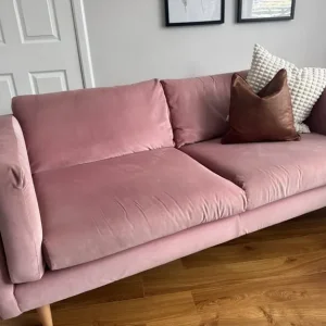 Soft pink sofa - Image 2