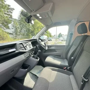 2022 Volkswagen Transporter 2.0 TDI 110 Highline Van Diesel Manual - Image 2