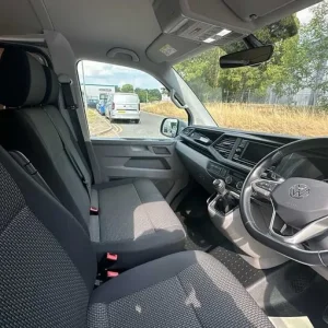 2022 Volkswagen Transporter 2.0 TDI 110 Highline Van Diesel Manual - Image 6