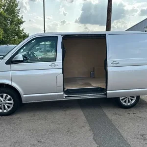 2022 Volkswagen Transporter 2.0 TDI 110 Highline Van Diesel Manual - Image 8