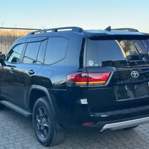 2024 Toyota Land Cruiser GR SPORT TURBO 3.3TD 5 SEAT EURO 6 SUV Diesel Automatic - Image 8