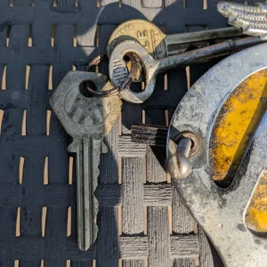 AA badge with key - Image 2