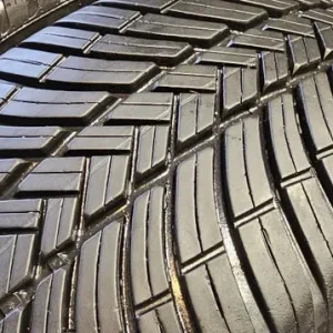 225 55 17 2 x tyres Avon AS7 All Seasons - Image 2