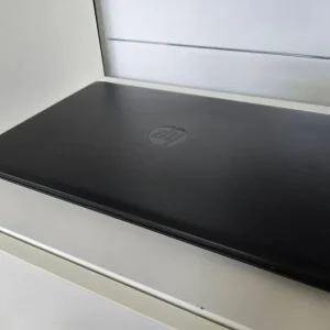 HP Pavilion 17-ca1012 17inch laptop with Ryzen 3 and 8GB RAM - Image 2