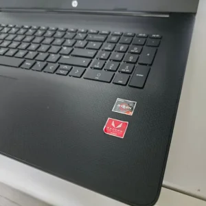 HP Pavilion 17-ca1012 17inch laptop with Ryzen 3 and 8GB RAM - Image 4