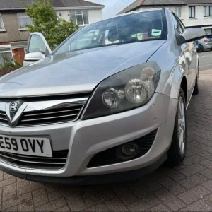 Vauxhall Astra 5 Door Hatchback 2009 Manual - Image 6