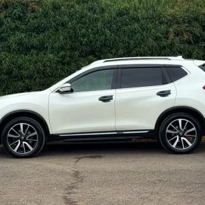 2020 Nissan X-Trail 1.7 dCi Tekna SUV Estate Diesel Manual - Image 5