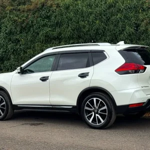 2020 Nissan X-Trail 1.7 dCi Tekna SUV Estate Diesel Manual - Image 6