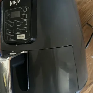 Ninja Air Fryer - Image 3