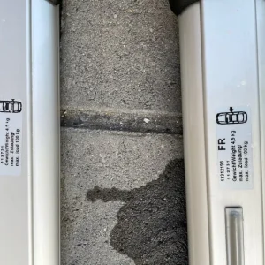Vauxhall Astra J roof bars - Image 2
