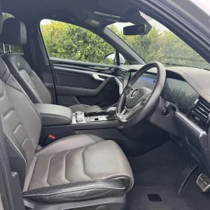 2019 Volkswagen Touareg V6 R-LINE TECH TDI 286 BHP SUV Diesel Automatic - Image 7