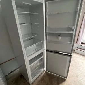 Fridgemaster White MC60287DS fridge freezer - Image 2