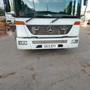 2013 Mercedes-Benz Econic 7201 (cc) - Image 4