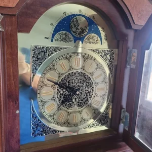 Tall clock - vintage - antique style - Image 3