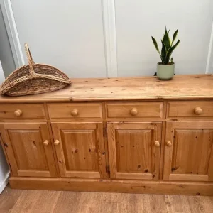 Large pine vintage farmhouse sideboard - Image 2