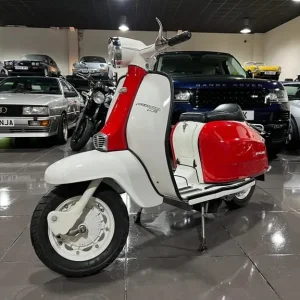 1965 Lambretta LI 150 White and Red Manual Scooter - Image 2