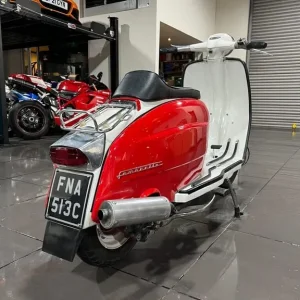 1965 Lambretta LI 150 White and Red Manual Scooter - Image 4