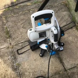 Chop saw and bench - Image 4