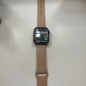 Apple Watch Series 5 – 40mm Black (Includes Extra Strap) - Image 2