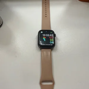 Apple Watch Series 5 – 40mm Black (Includes Extra Strap) - Image 5