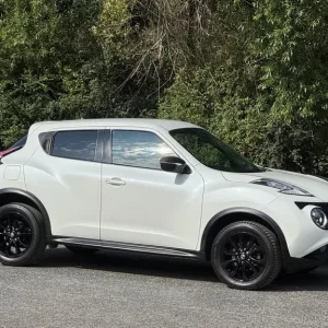 2017 Nissan Juke 1.2 DiG-T N-Connecta Manual 6-Speed Petrol Hatchback