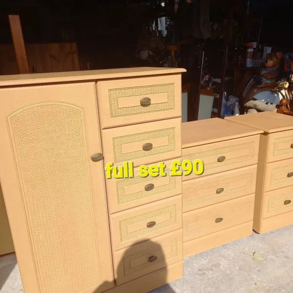 Bedroom set
