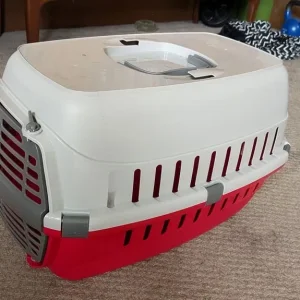 Small pet carrier