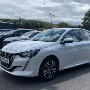 2021 Peugeot 208 1.2 PureTech Allure Hatchback - Image 7