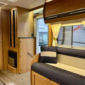 AUTOTRAIL TRACKER RS 2013 2 BERTH MOTORHOME - Image 7