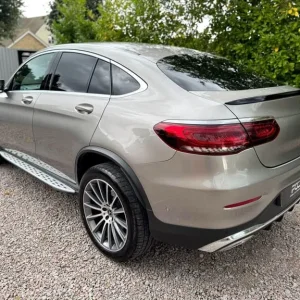 2020 Mercedes-Benz GLC 300de AMG Line Premium 4MATIC - Image 6