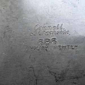 Arts and crafts planished pewter box - Image 4