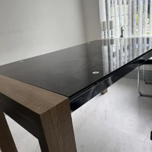 Dining table - Image 2