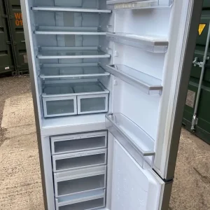 Hotpoint fridge freezer - Image 6