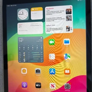 Apple iPad 7 10.2 Inch Black 32GB - Image 4