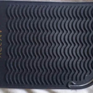 Soho Titanium Hair Straightener - Image 4
